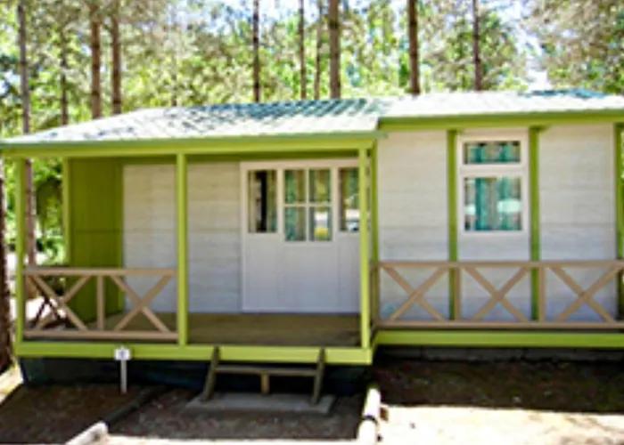 6 Pers Avec Terrasse - Api-1-52-825 مكان تخييم *