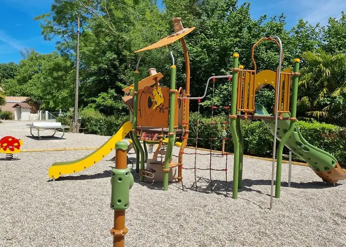 Kemping 6 Pers Avec Terrasse - Api-1-52-825 *